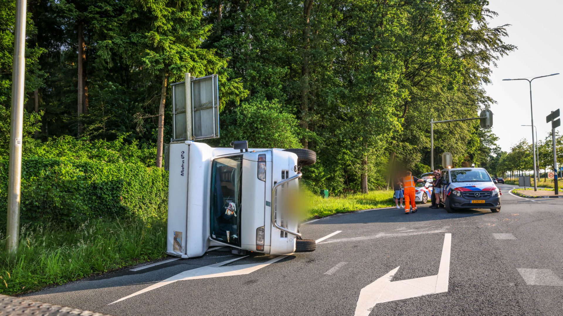 Ongeval met camper op Dodeweg in Amersfoort