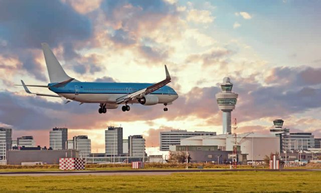 Vluchtvertraging op Amsterdam Schiphol: blijf relaxed met deze tips en uw recht op compensatie