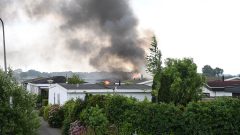 Brand verwoest chalet bij recreatiepark in Lopikerkapel
