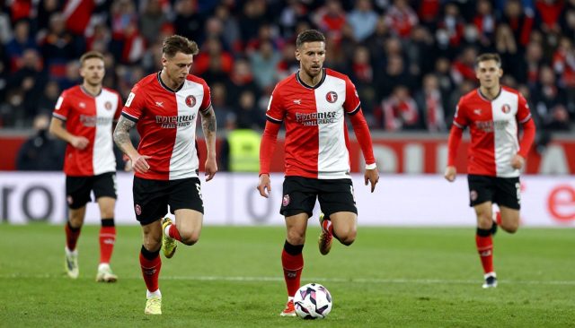 FC Utrecht verliest met 0-2 van Feyenoord in uitwedstrijd