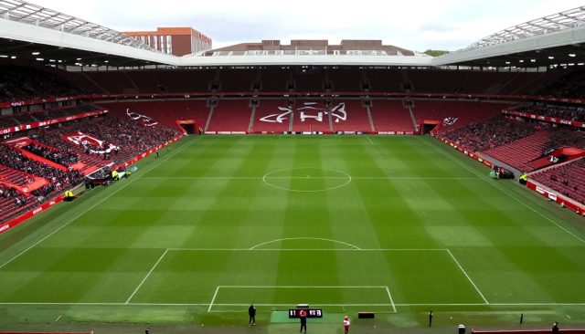 Liverpool FC vs Chelsea FC: De beste opstellingen voor een topwedstrijd
