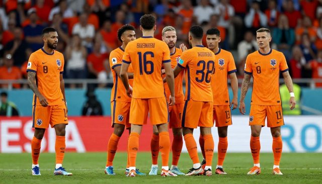 Nederland wint met 3-0 van Gibraltar in WK-kwalificatie