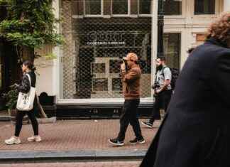 Taylor In World Fashion Center Amsterdam: Trendy Mode Winkel In Amsterdam Taylor In World Fashion Center Amsterdam: Trendy Mode Winkel In Amsterdam