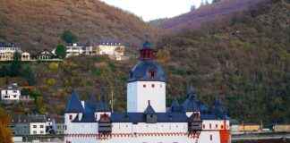 Buiten de Binnenstad: Ontdek Shoppinggebieden in Leidsche Rijn & Kanaleneiland Buiten de Binnenstad: Ontdek Shoppinggebieden in Leidsche Rijn & Kanaleneiland