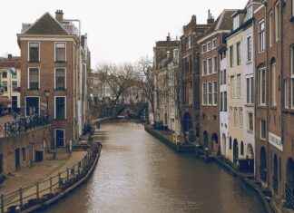 Culinair Utrecht: Een Gids voor de Lekkerste Gerechten uit de Regio Culinair Utrecht: Een Gids voor de Lekkerste Gerechten uit de Regio