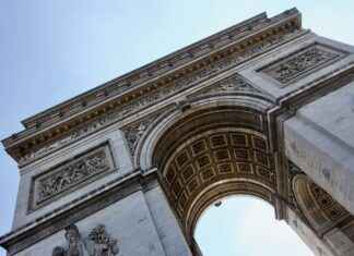 De Bijenkorf Utrecht: Luxe Shopervaring in het Hart van de Stad De Bijenkorf Utrecht: Luxe Shopervaring in het Hart van de Stad