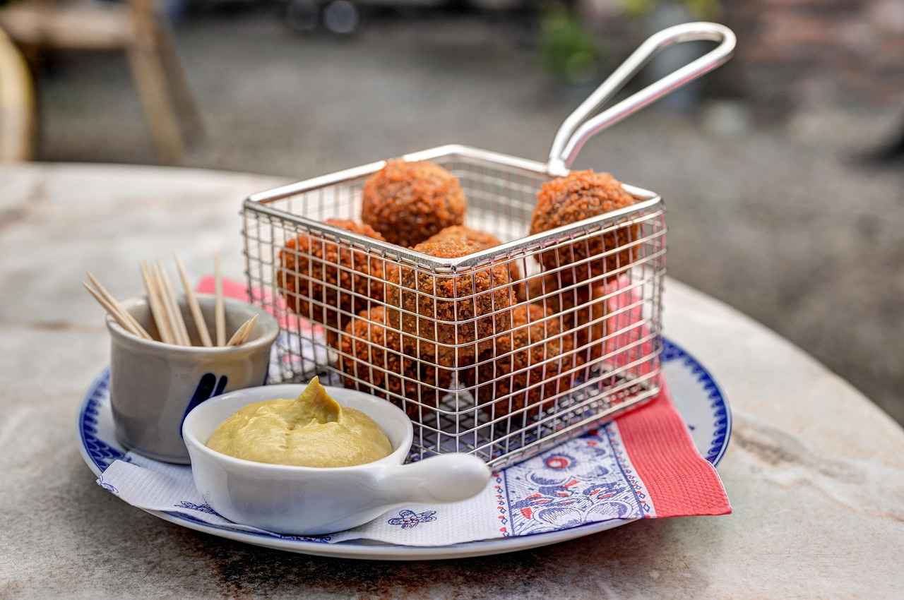 Bitterballen: De Klassieker
