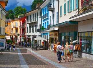 Winkelen Rond de Domtoren: Historie en Mode Hand in Hand Winkelen Rond de Domtoren: Historie en Mode Hand in Hand