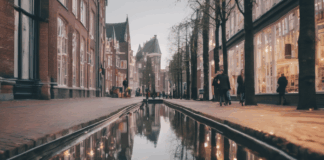 Hoe Je Werk Vindt Via Netwerken in Utrecht: Gids 2024 Hoe Je Werk Vindt Via Netwerken in Utrecht: Gids 2024