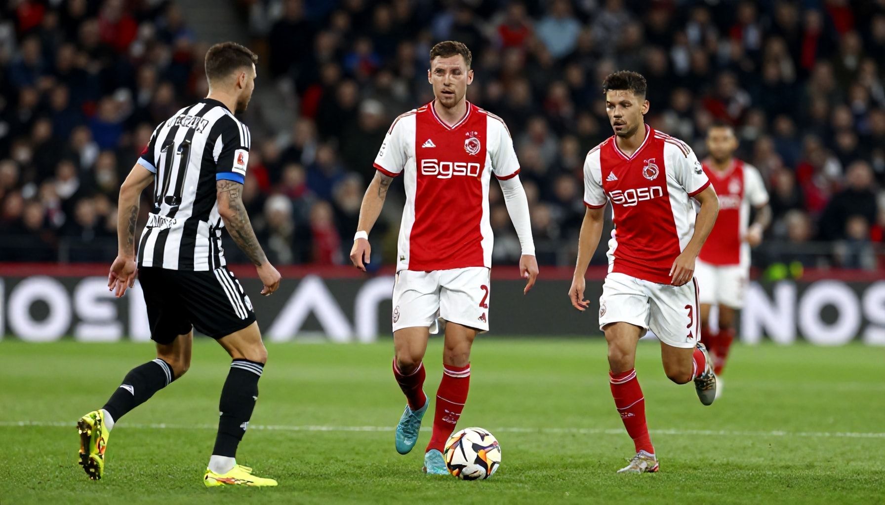 3 Manieren Hoe NAC Breda Ajax Kan Verrassen met hun Tactiek*