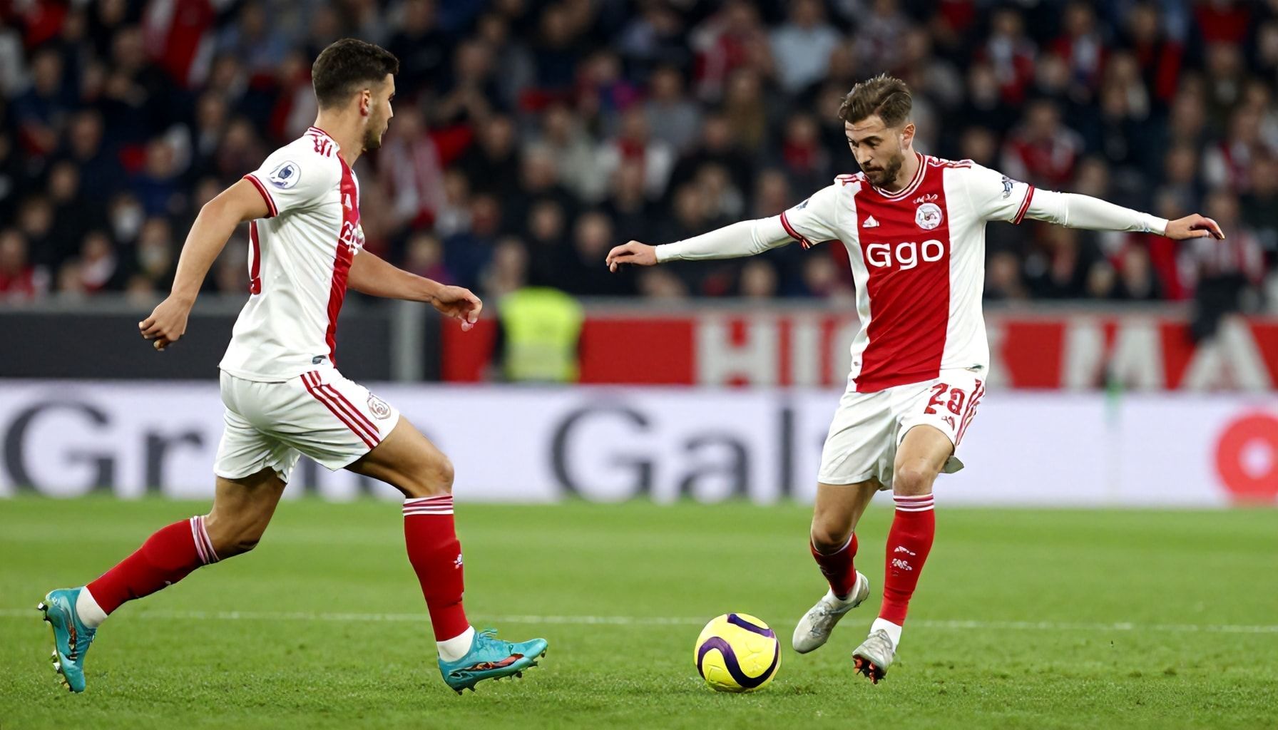 De beste tactische aanpak voor Ajax om Eintracht Frankfurt te verslaan*