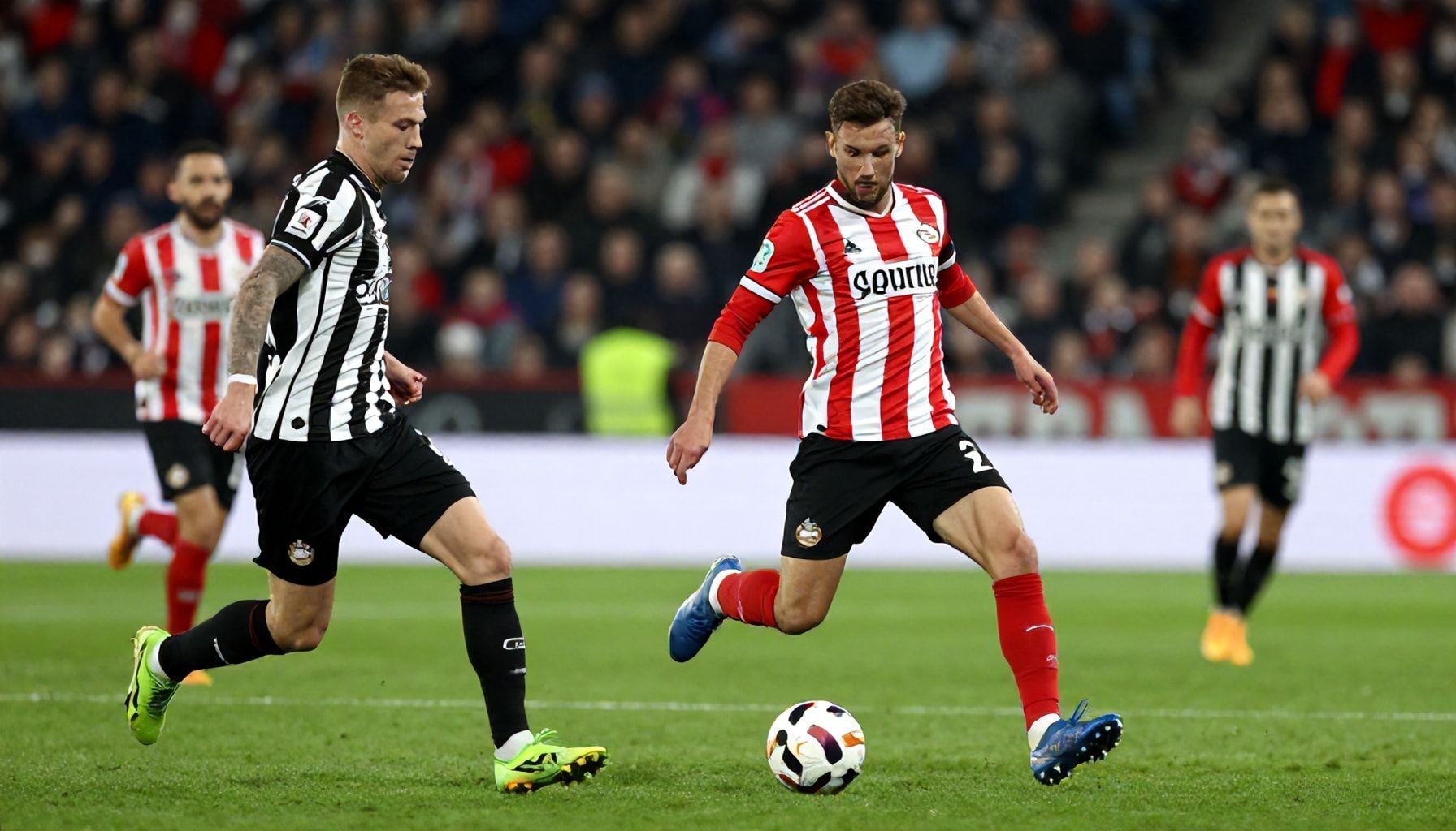 Hoe Sparta Rotterdam PSV tactisch uitdaagt: Sleutelwissels die het verschil maken*