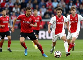 Jong Utrecht en Jong Ajax spelen gisteren 2-2 gelijk