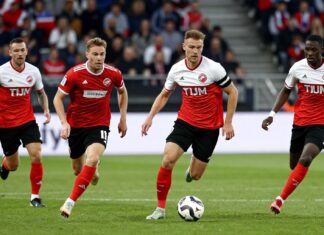 Tijm Utrecht wint 10-0 van amateurclub