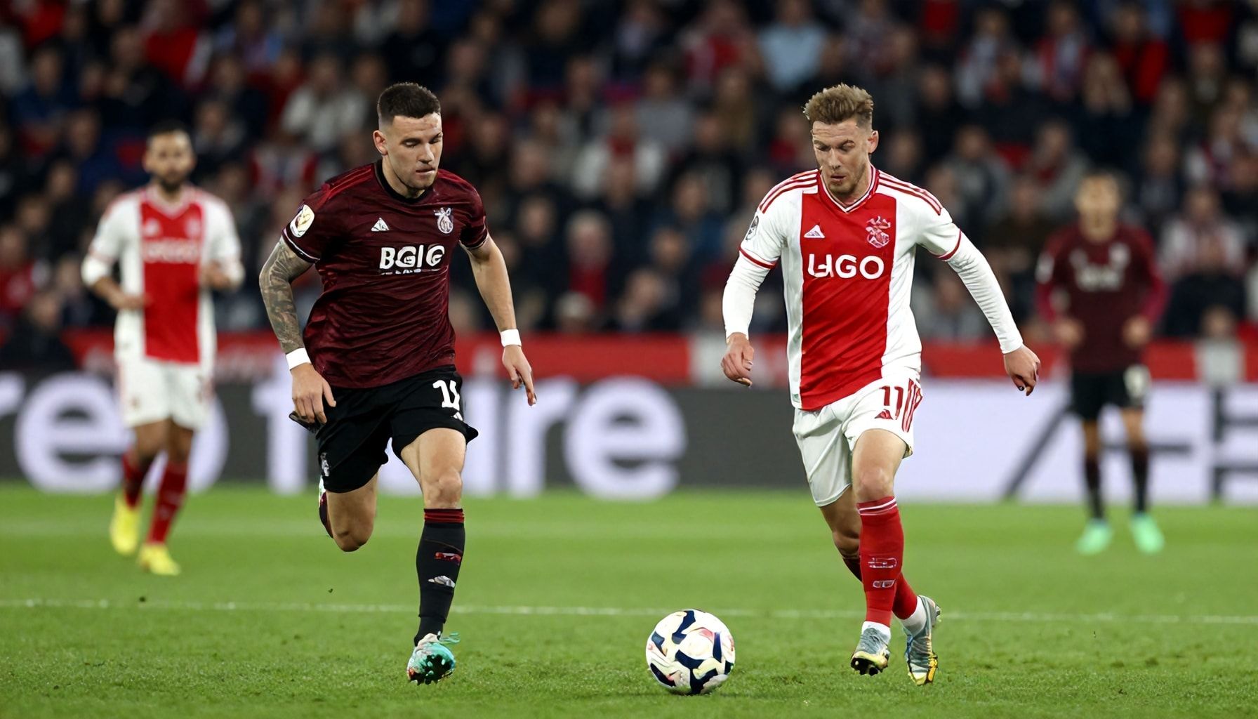 Utrecht neemt voorsprong in uitwedstrijd tegen Ajax