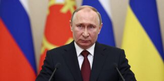 Poetin kondigt nieuwe sancties tegen Westerse landen aan