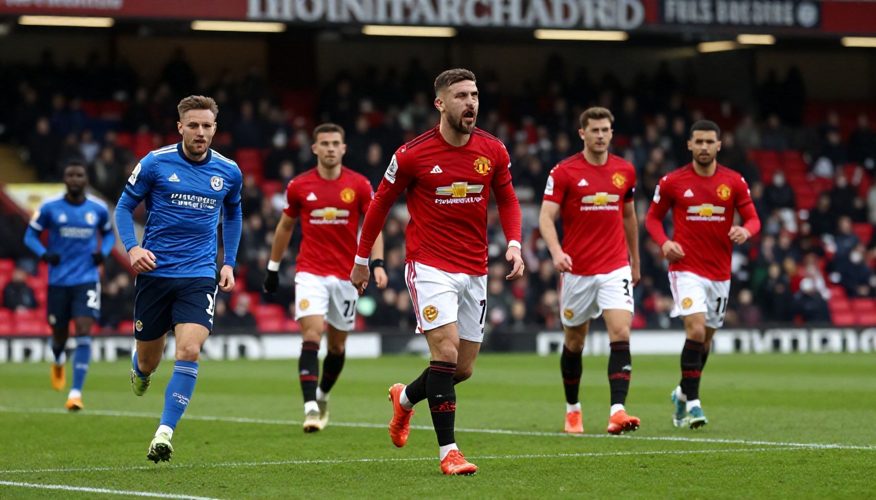 Waarom Grimsby Town’s defensieve opstelling een uitdaging is voor United*