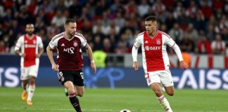 Ajax straft Monaco af met 3-0 in beslissende Champions League-wedstrijd