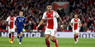 AZ verslaat Ajax met 3-1 in spraakmakende Eredivisie-kraker