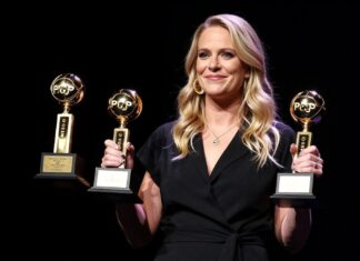 Froukje de Both wint twee Edison-popprijzen tijdens uitverkochte Heerenveen-show